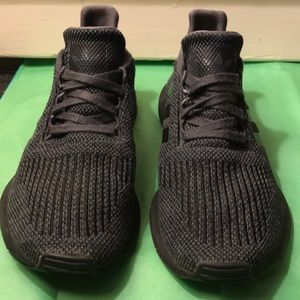 Adidas Asweego Tennis Shoes - Great Condition!